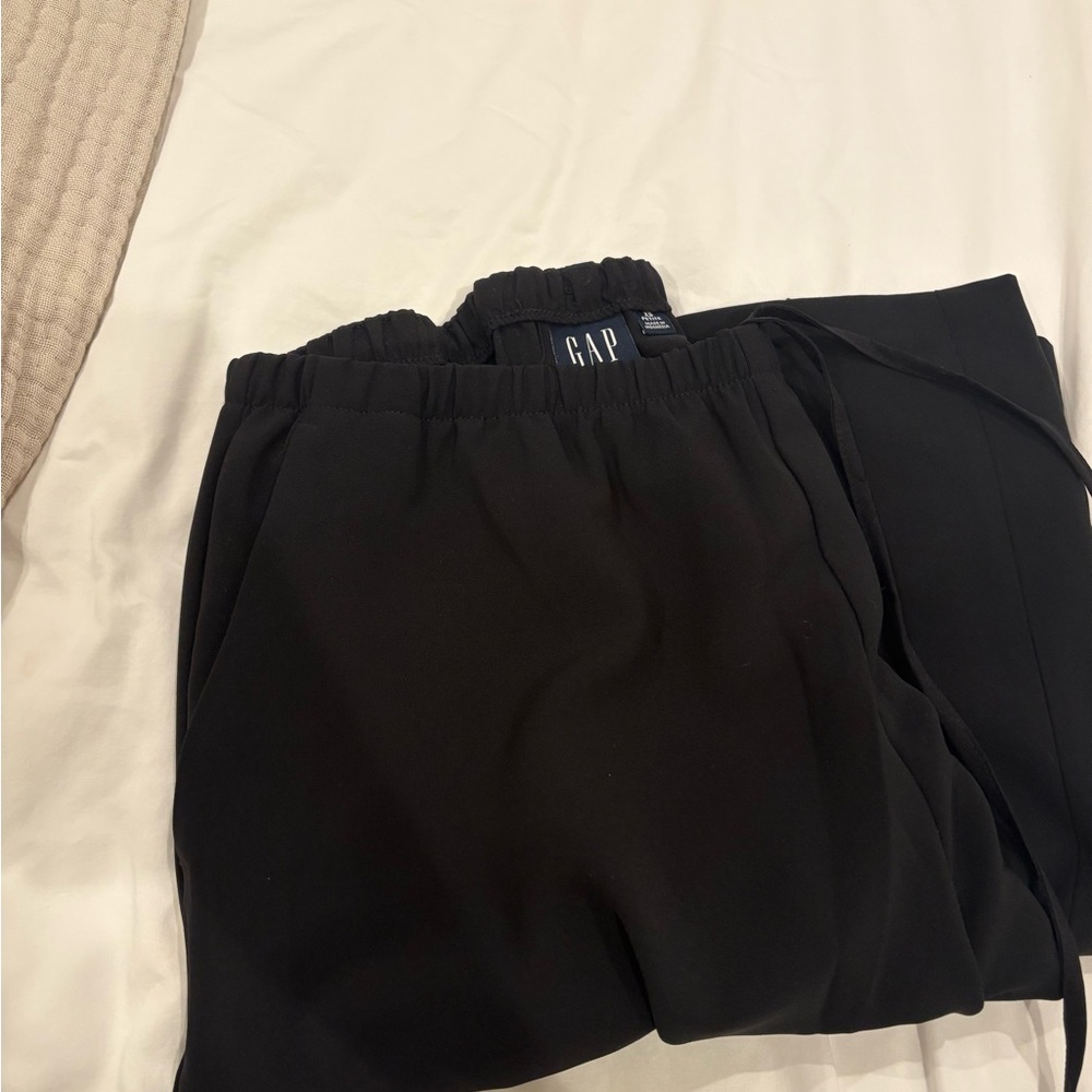 Gap Easy Wide-Leg Pants - Picture 2 of 3